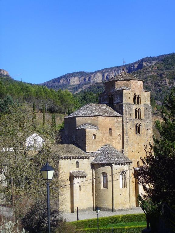 Hosteleria Santa Cruz Santa Cruz de la Serós المظهر الخارجي الصورة