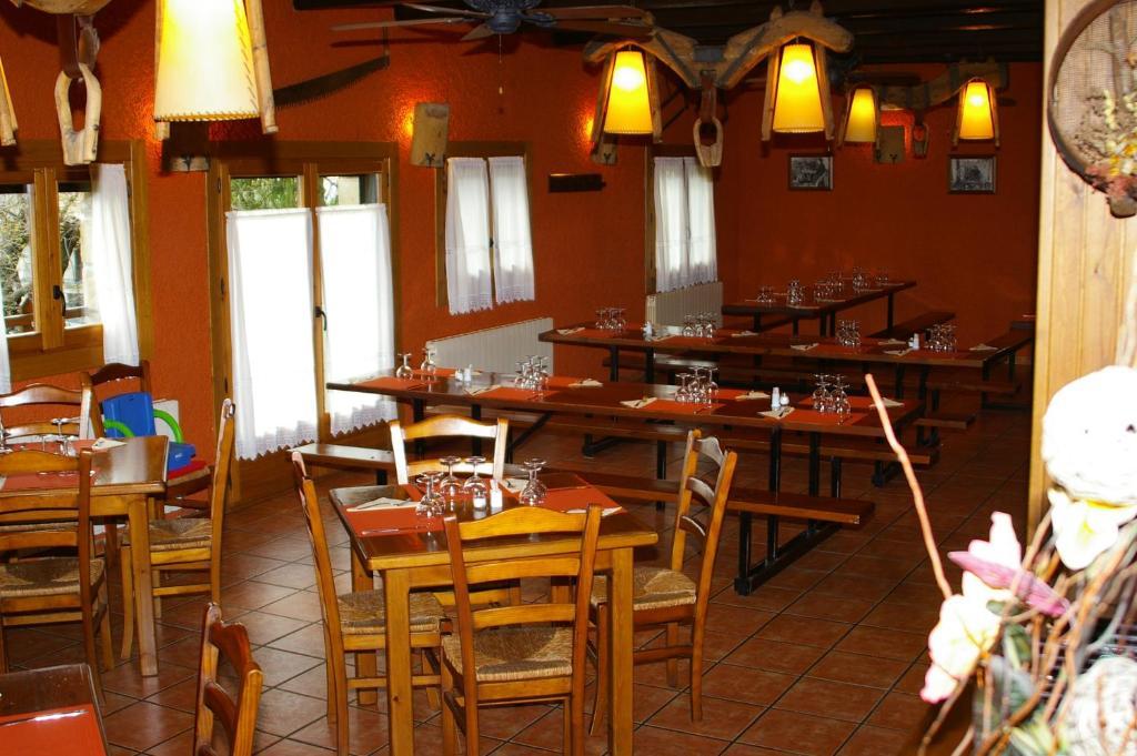 Hosteleria Santa Cruz Santa Cruz de la Serós المظهر الخارجي الصورة