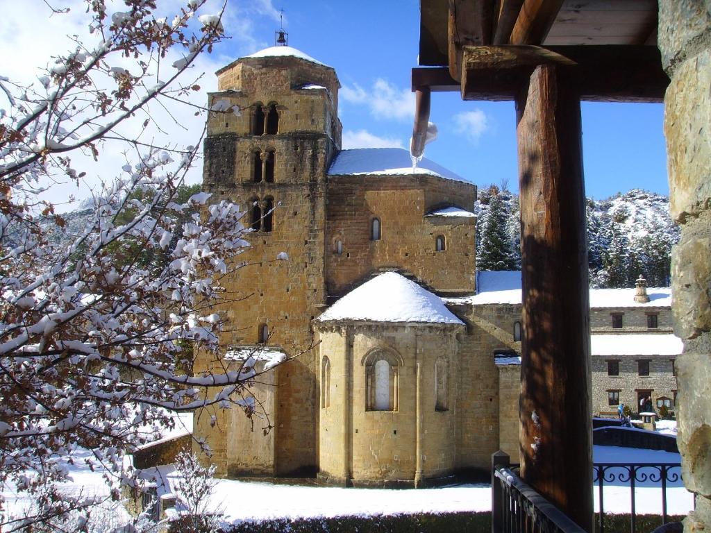 Hosteleria Santa Cruz Santa Cruz de la Serós المظهر الخارجي الصورة